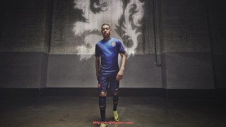 世俱杯直播-英超球队主帅：英超球队主教练的选择与战术风格